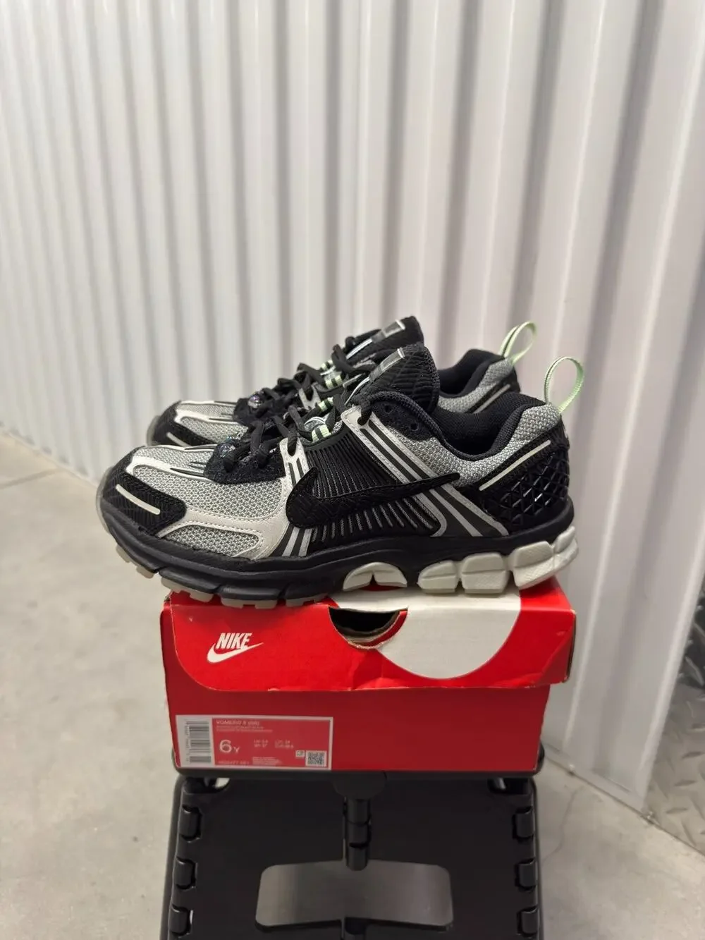 Nike Air Zoom Vomero 5 Halloween Photon Black Size 6y GS - HQ3477-001
